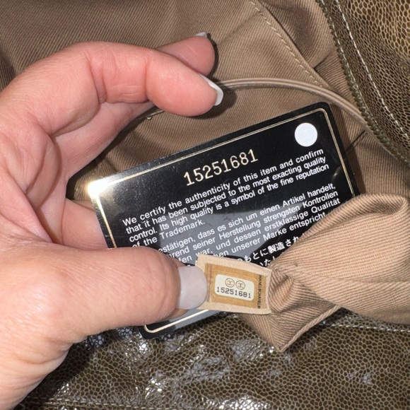 Authentic CHANEL Quilted Caviar Leather Tote - Picture 16 of 16